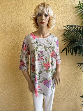 Katherine Marie floral fold over texture tunic top